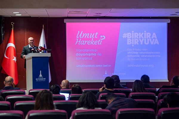 İzmir Büyükşehir Belediyesi, bin kişi ile deprem bölgesinde çalışacak