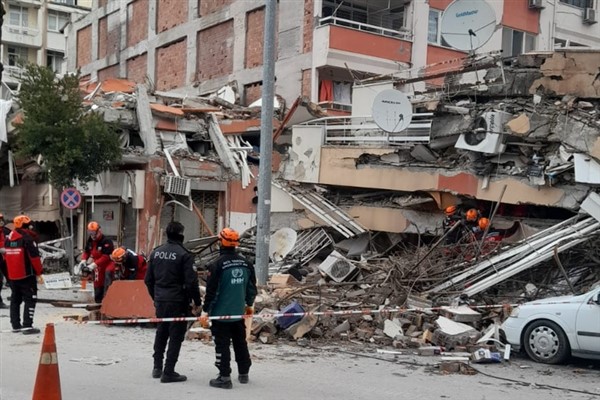 Hatay'da arama kurtarma çalışmaları sürüyor
