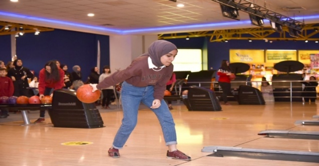 Gençler Ödüllü Bowling Turnuvası’nda Kıyasıya Yarıştı